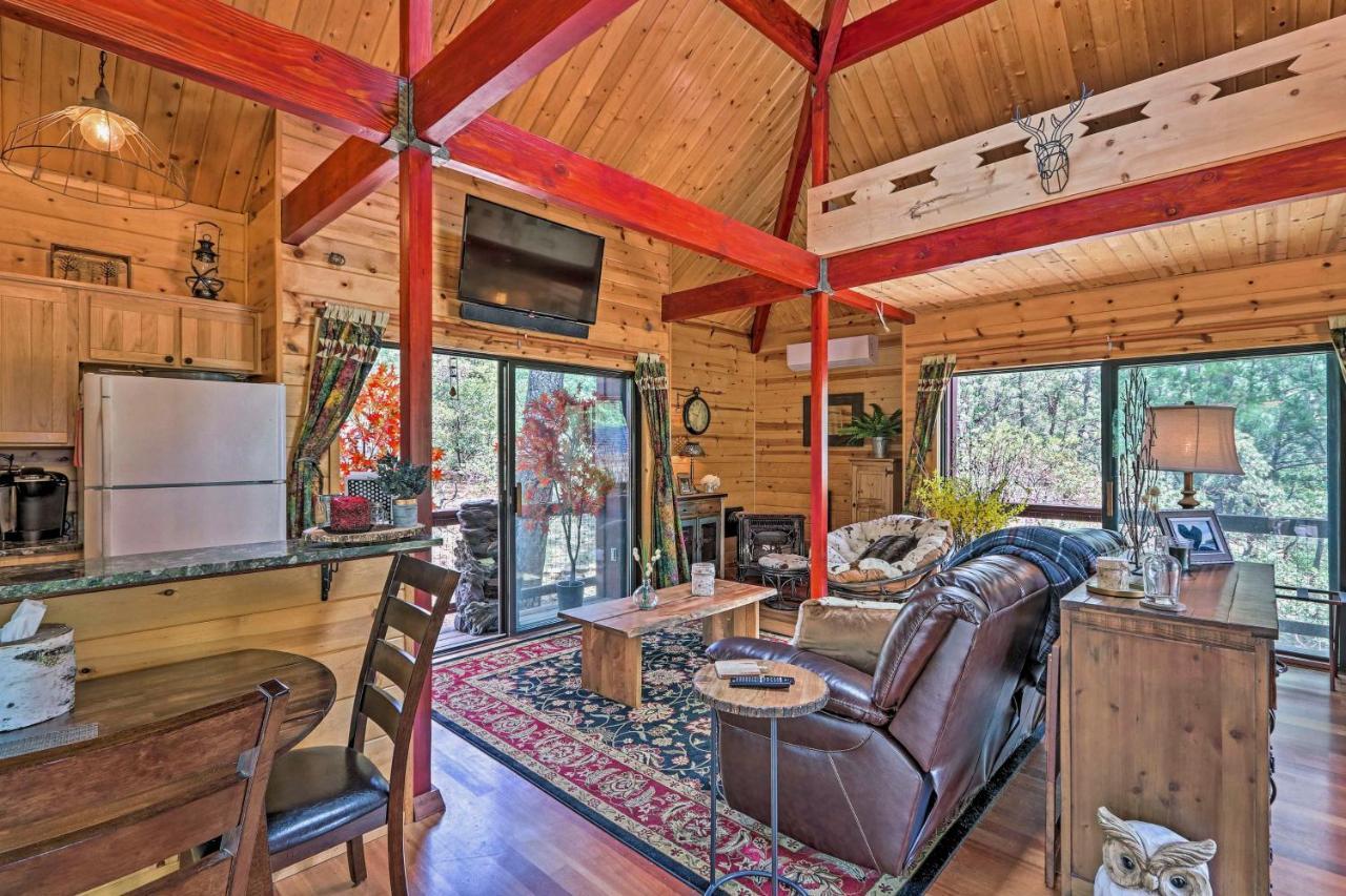 Romantic Strawberryandpine Studio Cabin With Deck! エクステリア 写真